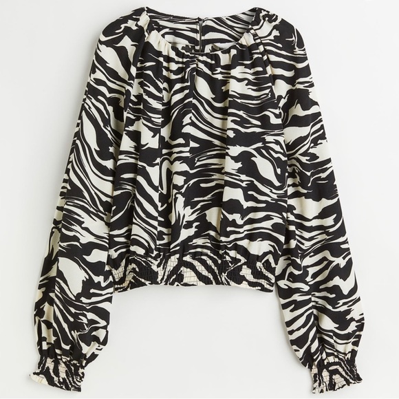 NWT H&M Black/White Balloon Sleeve Crop Top - Picture 6 of 8